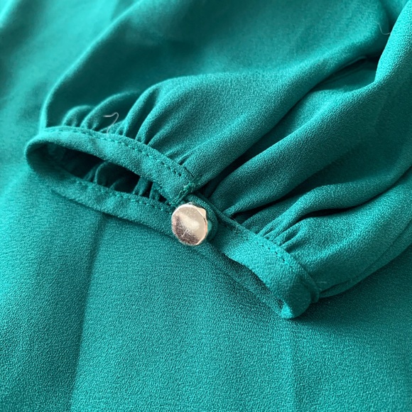 WHBM emerald green blouse - Picture 5 of 6